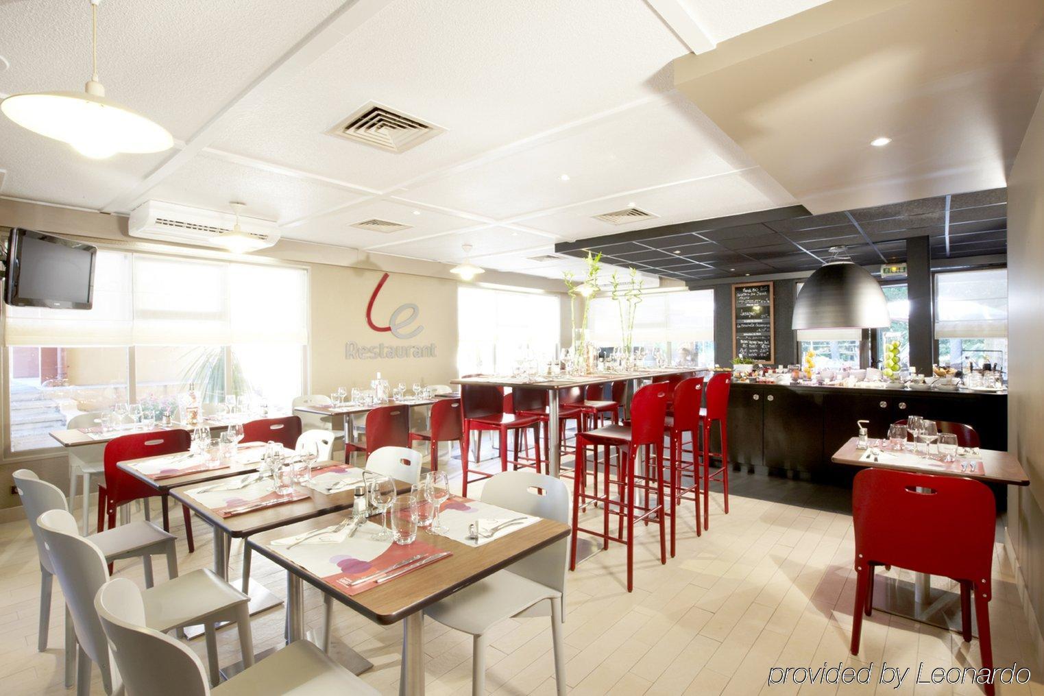 Campanile Marseille Vitrolles Griffon Hotel Restaurant foto